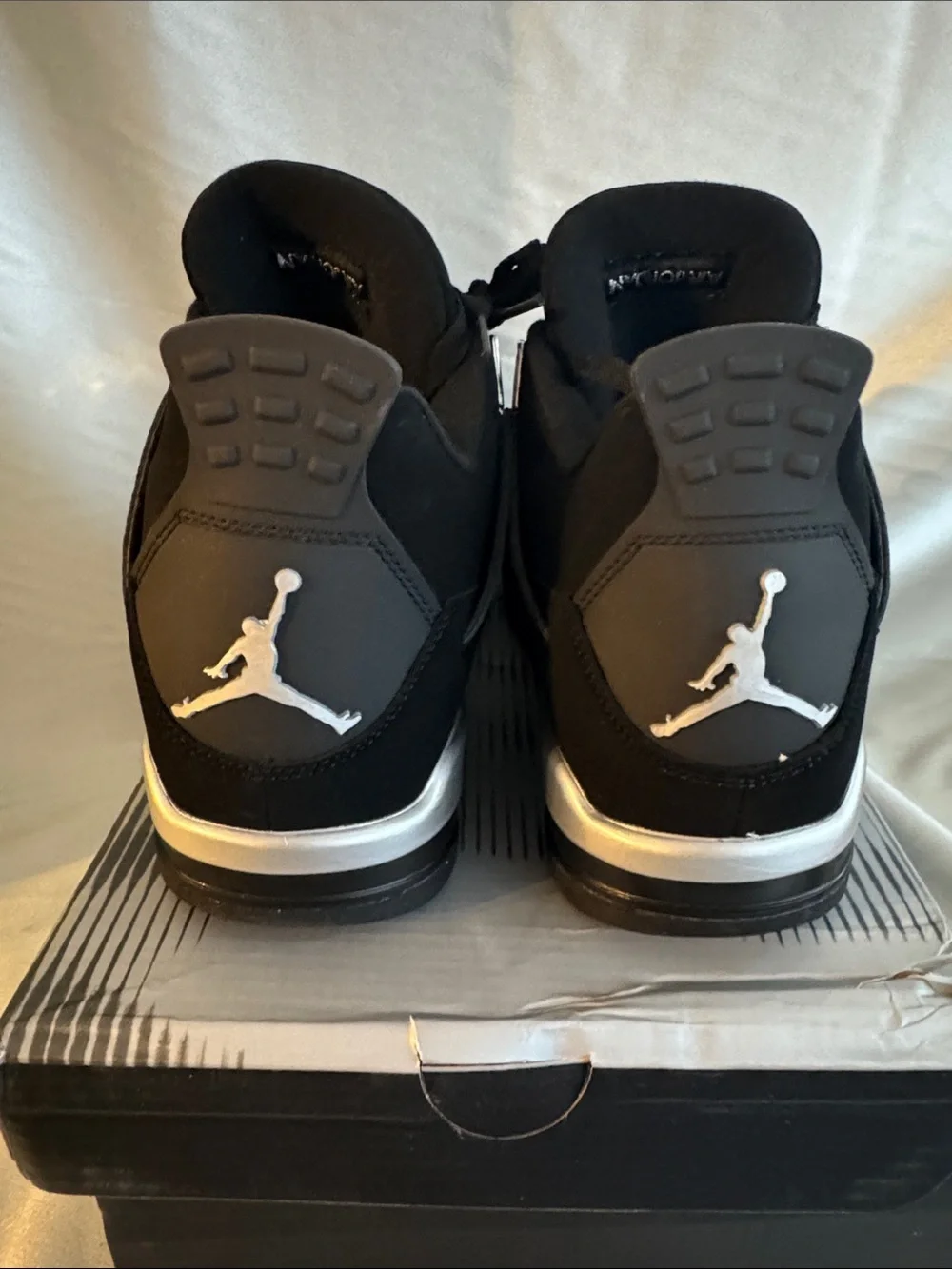 New! Air Jordan 4 Retro 
